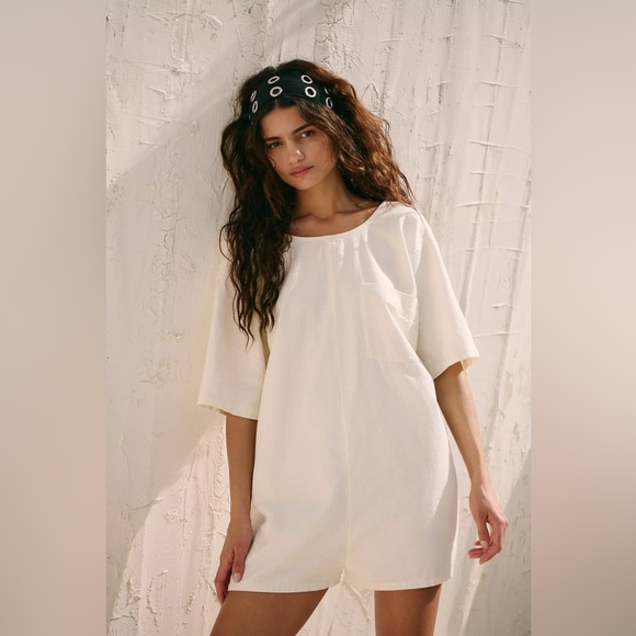 Cream Casual Pocket Romper